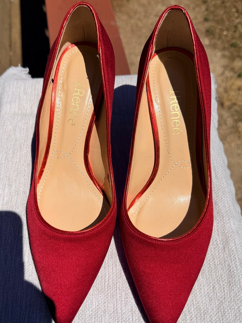 J.Renee Womens Pointed Toe Pumps in Red 8W